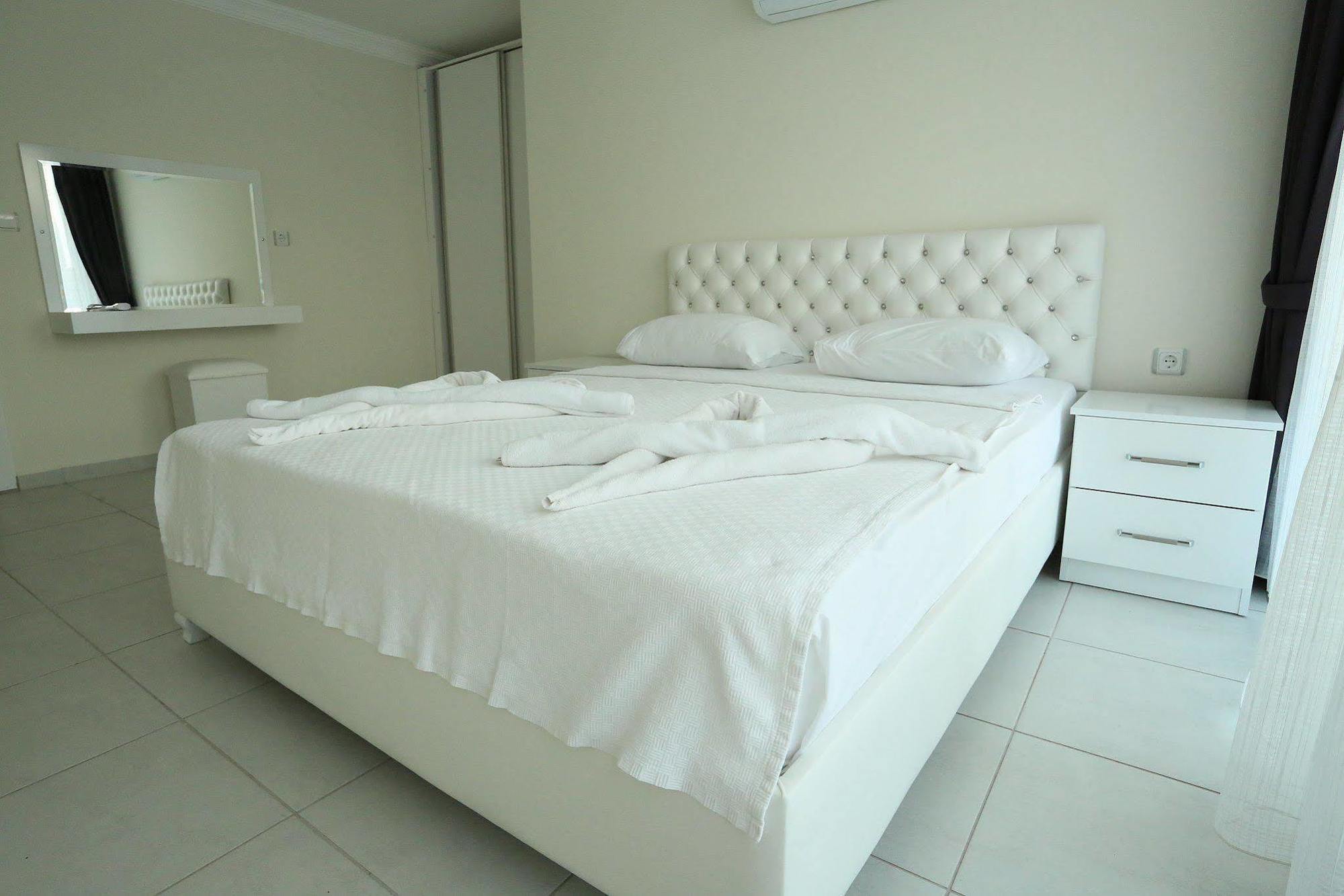 Orka Royal Hills Apartments Ovacik  Exterior photo